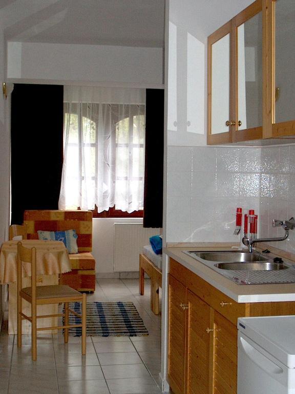 Róza Hotel és Apartmanház Esztergom Habitación foto